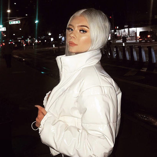 Women's clothing with stand-up collar